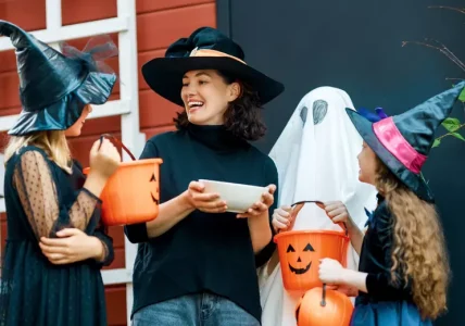 attachment-halloween-neighbor